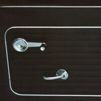 FIAT 125 Special (1971) door handle and window crank